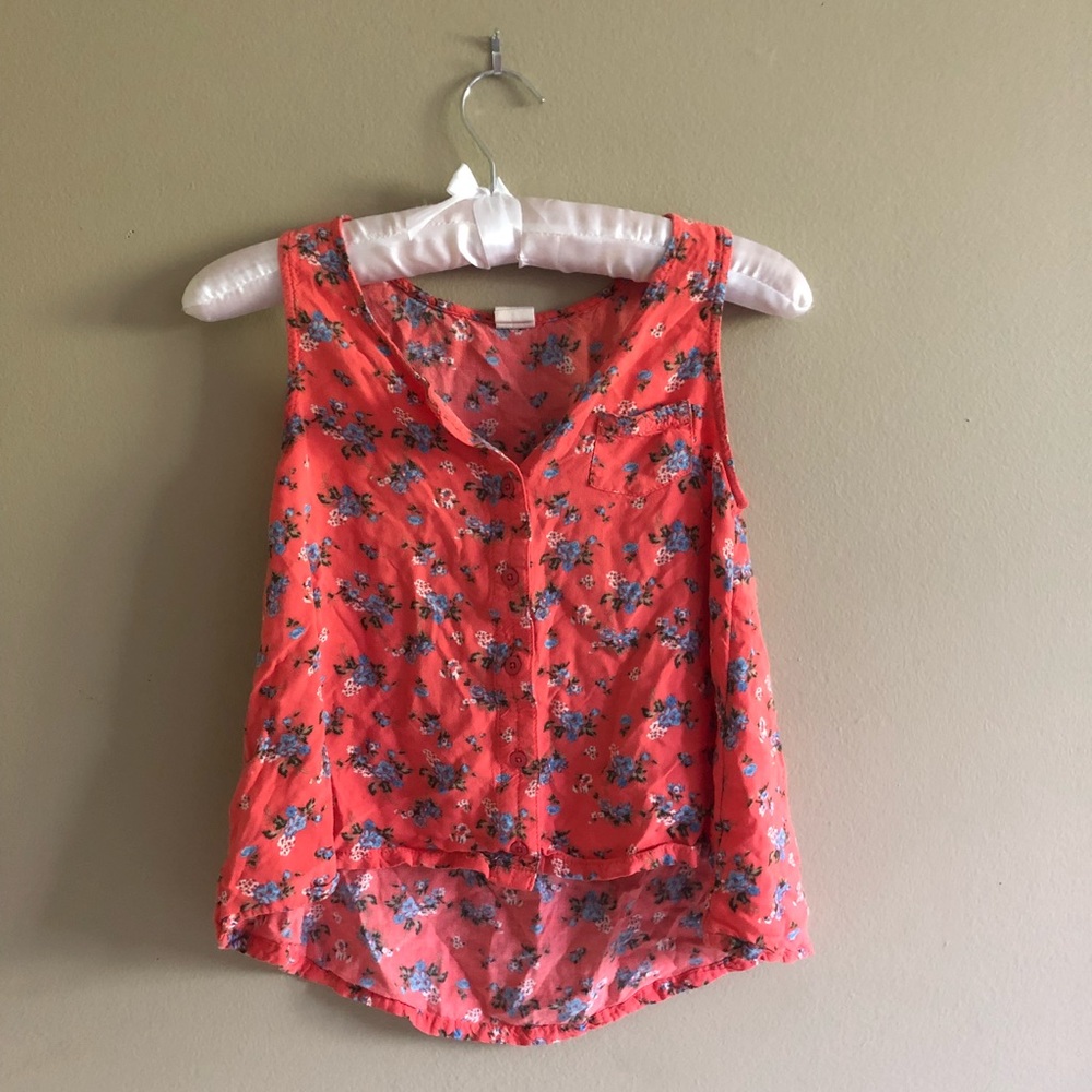 Tucker Tate flowy blouse